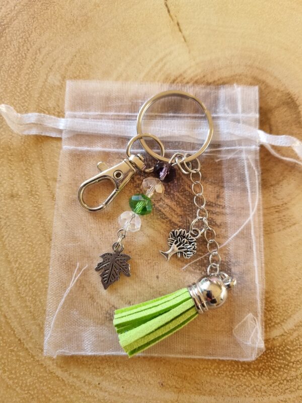 Beaded leaf bag charm/keyring - product image 3