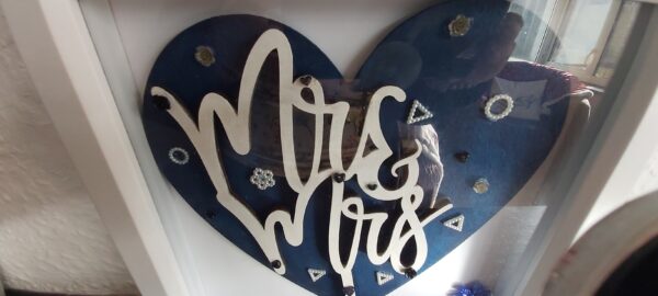 Mr & Mrs box frame decoration - product image 3