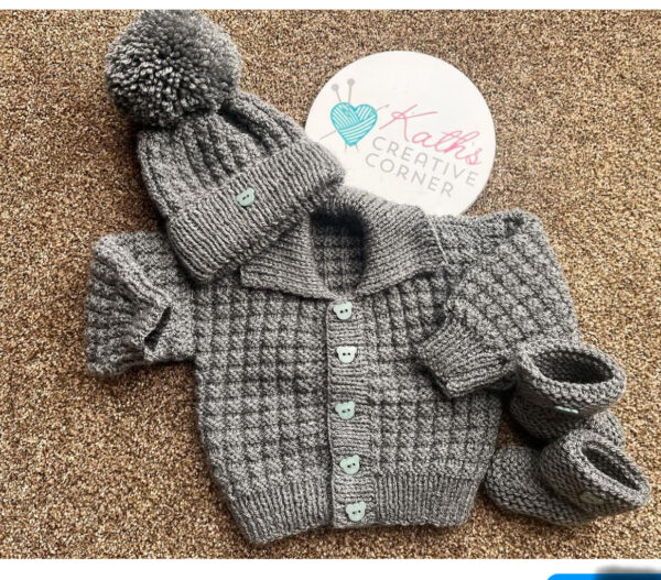 Hand knitted baby cardigan, hat and booties - product image 4