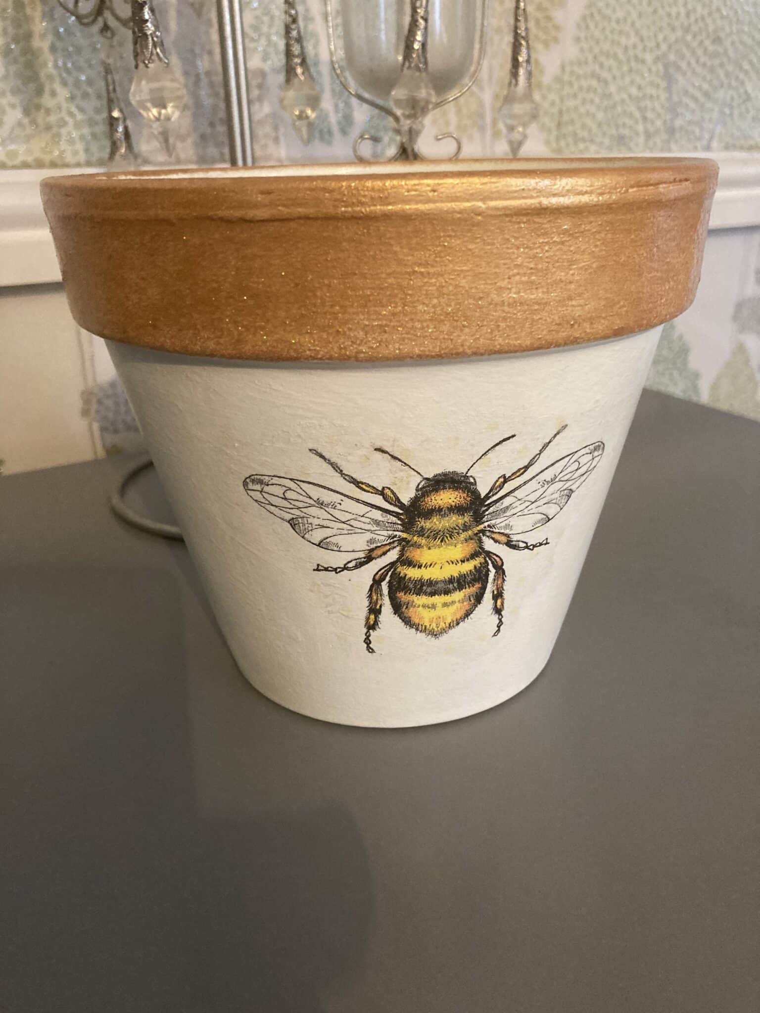 Bee plant pot - main product image