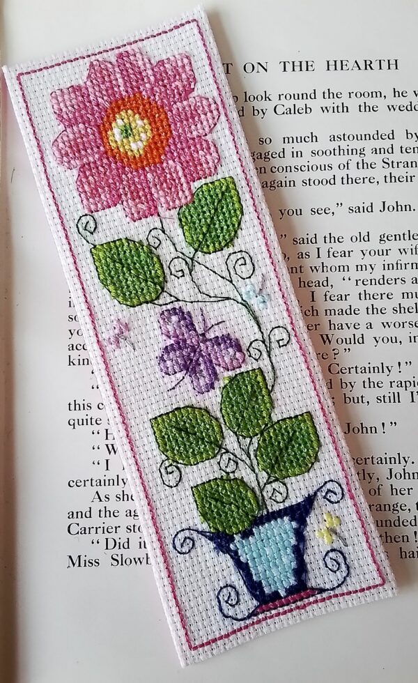 Funky Flower Bookmark, Book Mark, Flower Gift, Reading Gift, Book Lover Gift – Pink - main product image