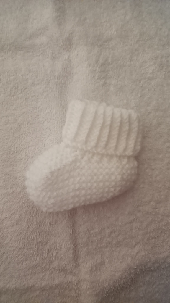 Hand Knitted Baby Classic Booties 0-3 months White - product image 2