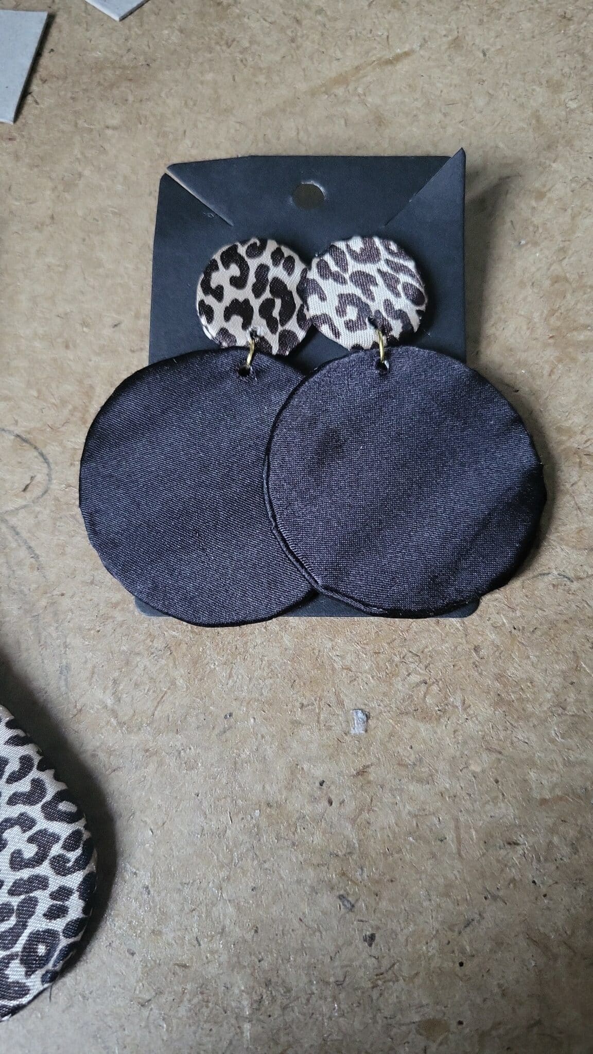 Cute circle stud earrings - main product image