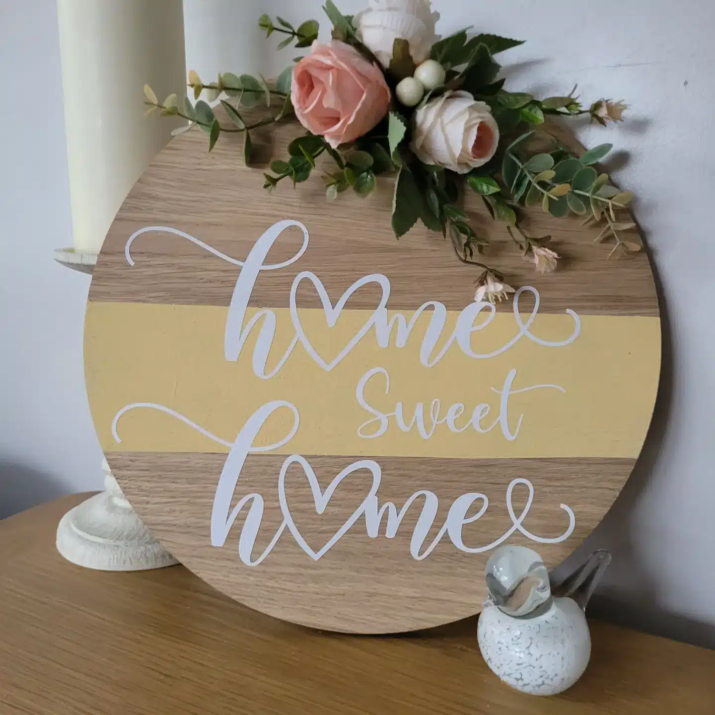 Round Hanging Door Sign – Home Sweet Home - main product image