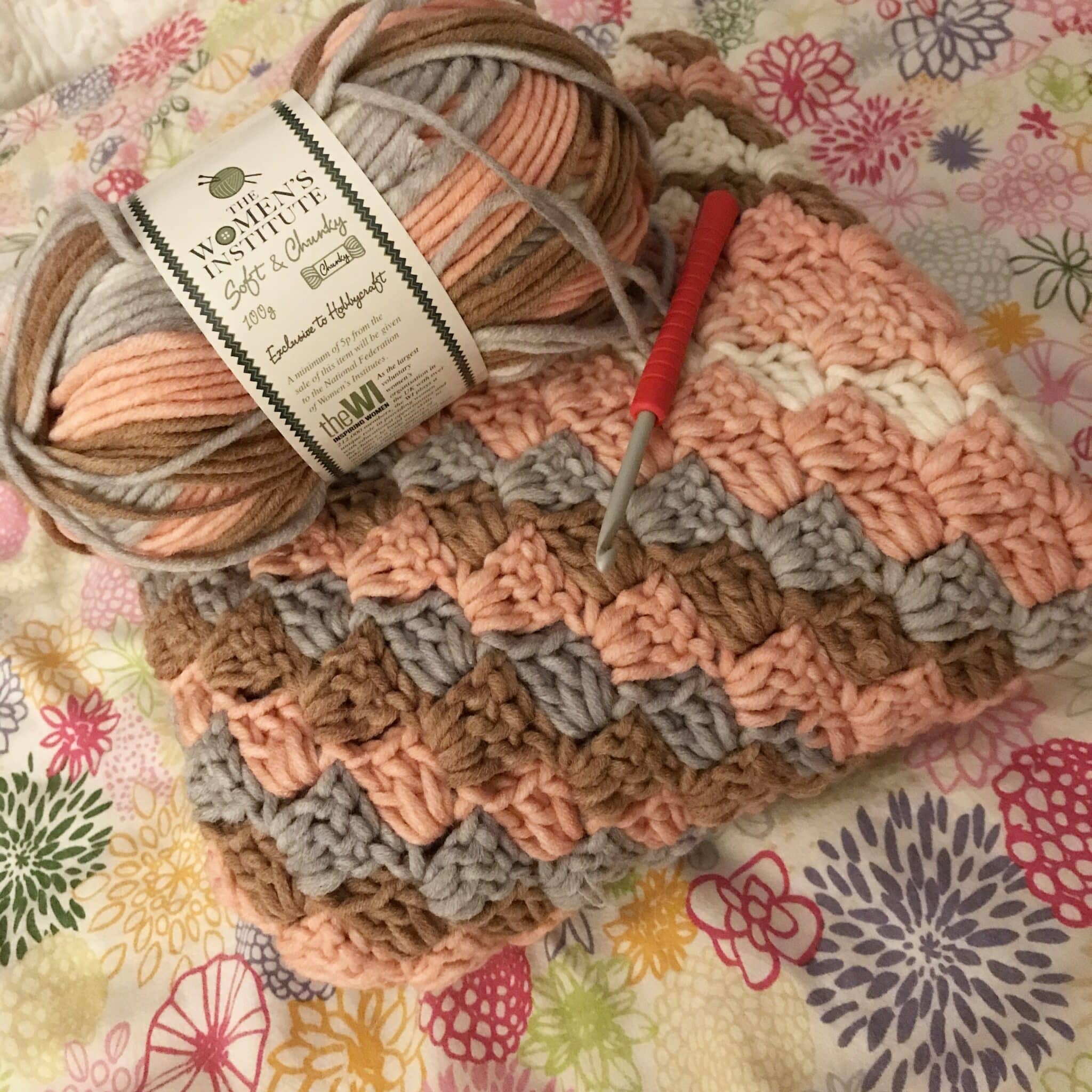 Crocheted baby blanket - main product image