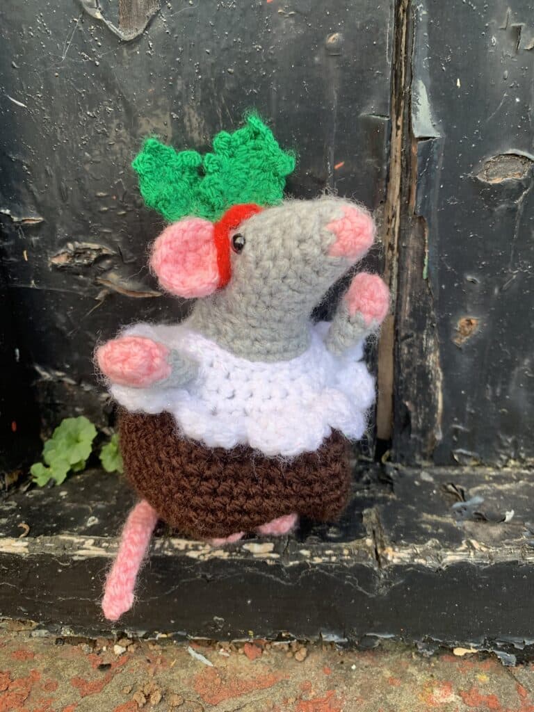 Cosy Crochet Pudding Mouse