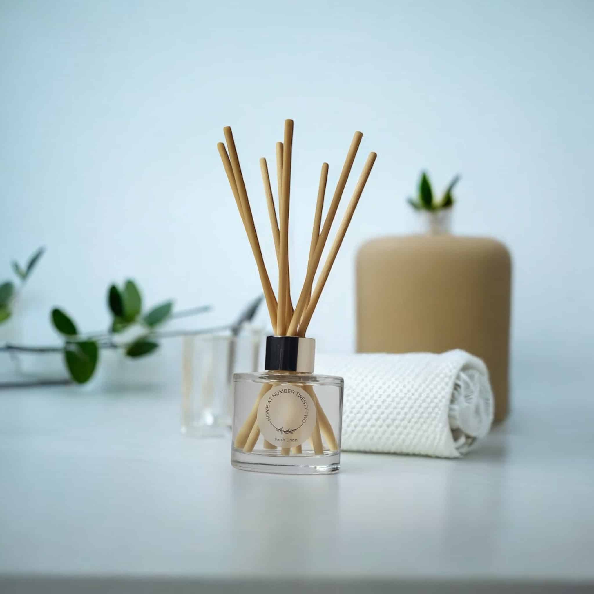 Fresh Linen Reed Diffuser - main product image