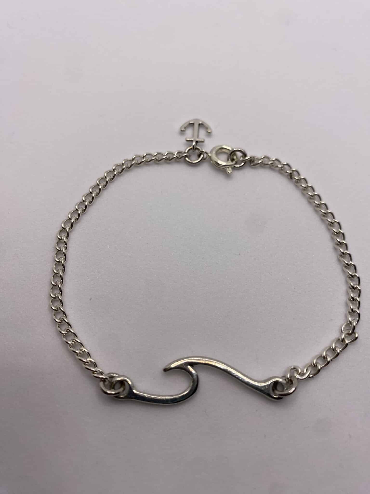 Silver coloured ocean beach wave bracelet - main product image