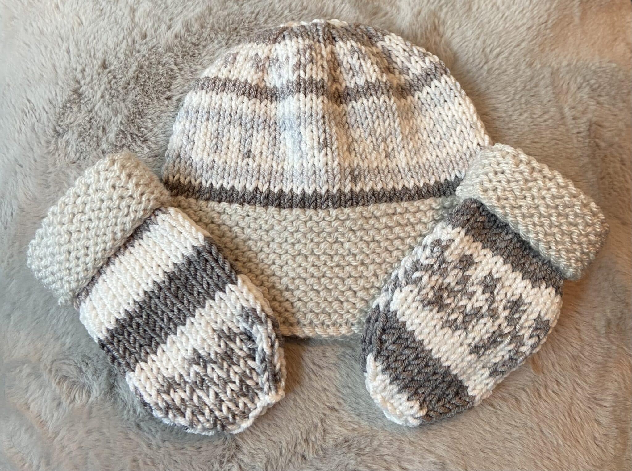Baby hat and mittens (0-3 months) - main product image