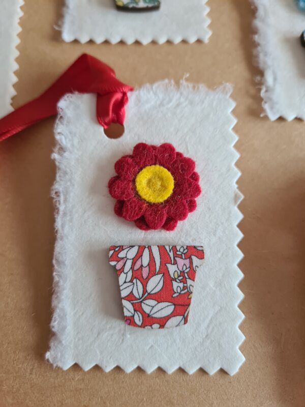 Set of 7 handmade gift tags - product image 5