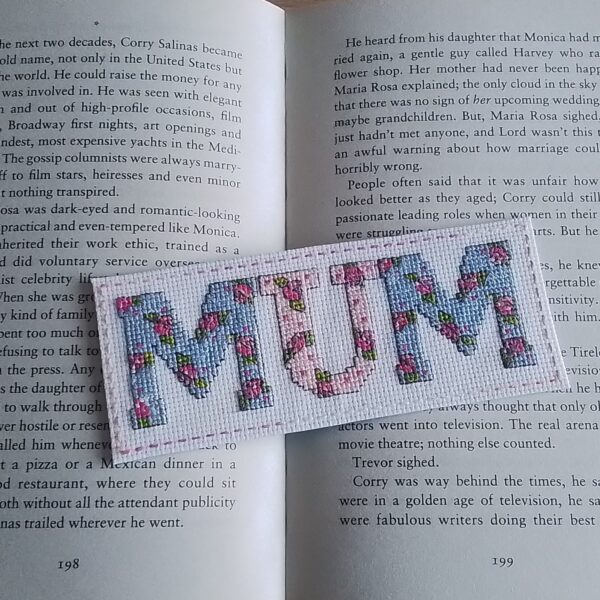 Mum Bookmark, Mum Flowers Bookmark, Readers Gift, Book Lovers Gift, Gift for Mum - main product image