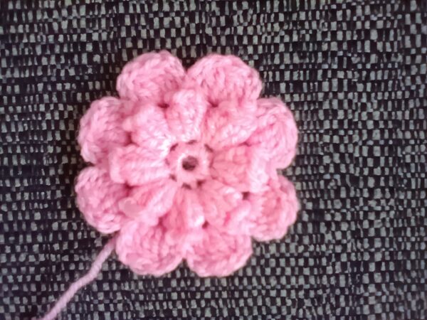 🌷5 New Applique Handmade Crochet Blossom Flowers Pink 7cm/2.75ins🌷 - product image 2