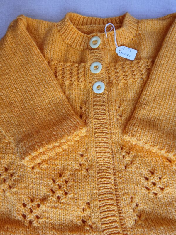 Hand- knitted child’s jumper. Approx 2 to 3 yrs. - product image 5