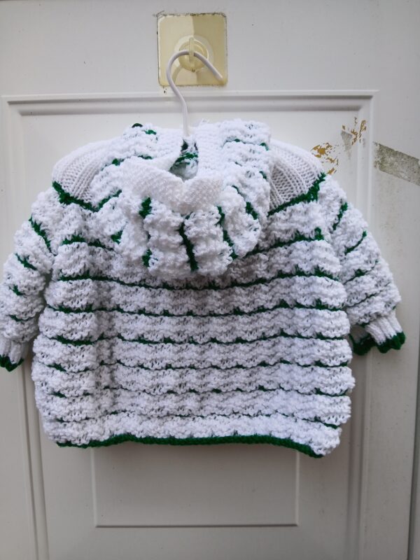 Hand-knitted baby hooded jumper. Approx 3 to 6 months. White and green. - product image 4
