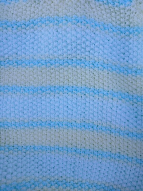 Hand knitted child’s jumper. Approx 18 to 24 mths. - product image 4