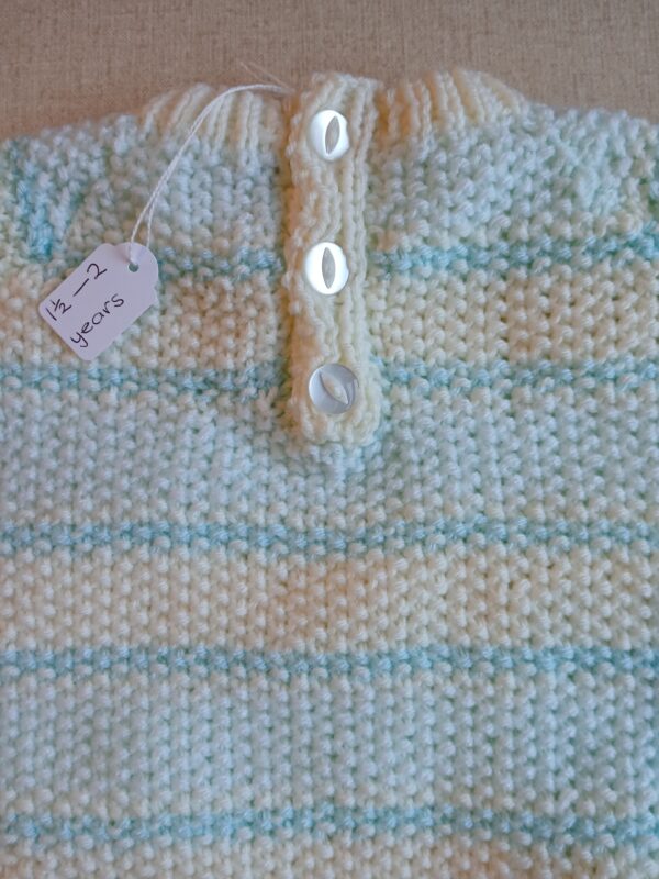Hand knitted child’s jumper. Approx 18 to 24 mths. - product image 5