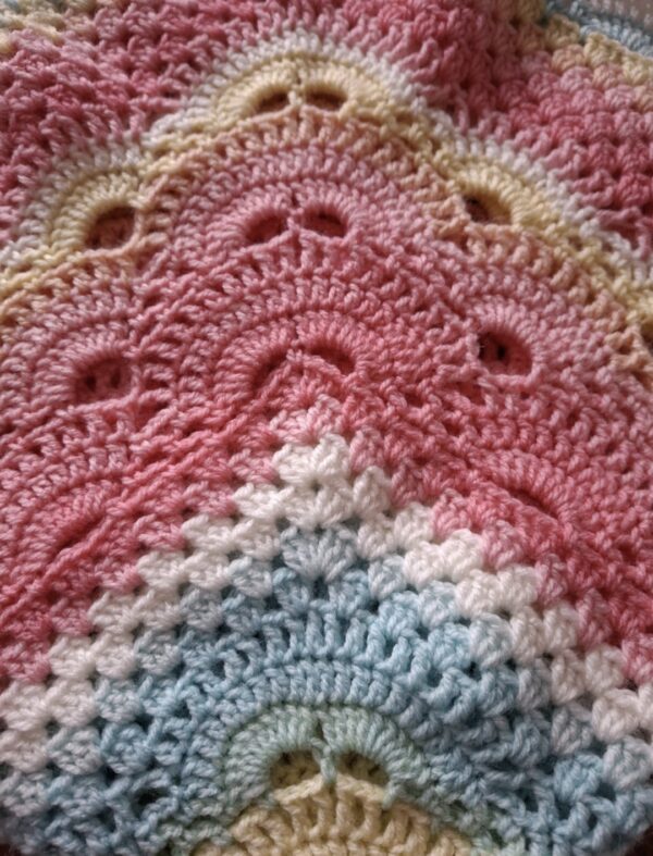 Beautiful Shell baby Blanket - product image 3