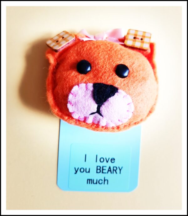 Hand sewn cute felt teddy bear pocket hug & pocket hug card - main product image