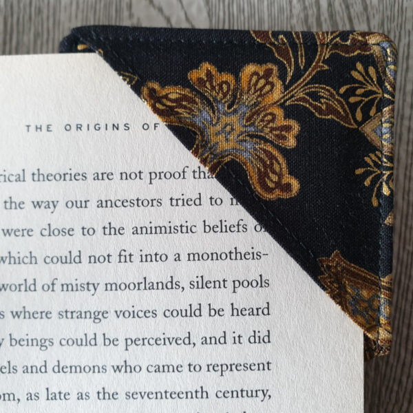 Book or Kindle Sleeve Lined and Padded with Button Fastening - product image 4