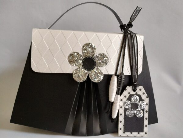 Grooovy 1960s Retro Inspired Black & White Fanfold Style Handbag Style Gift Box - main product image