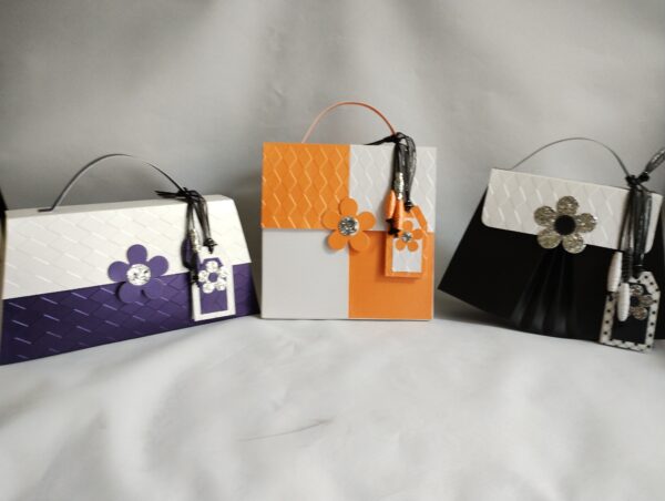 Grooovy 1960s Retro Inspired Black & White Fanfold Style Handbag Style Gift Box - product image 5