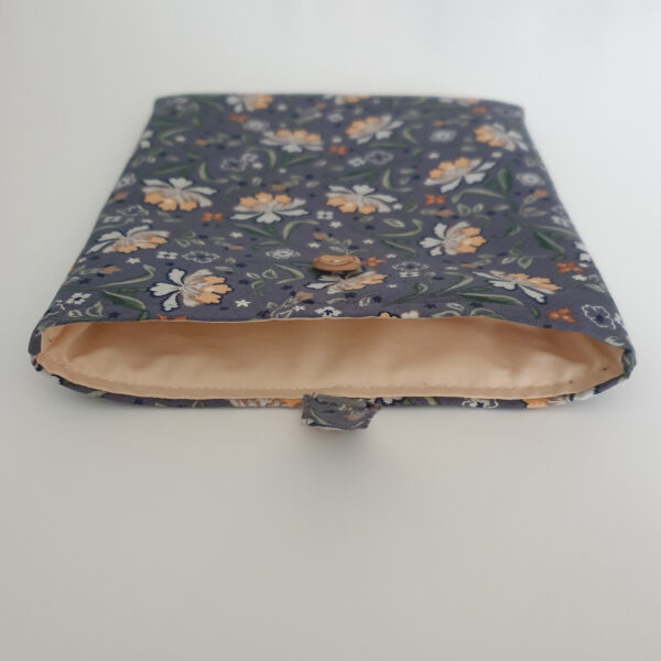 Book Cover or Kindle Sleeve, Lined and Padded with Free Bookcorner - product image 2