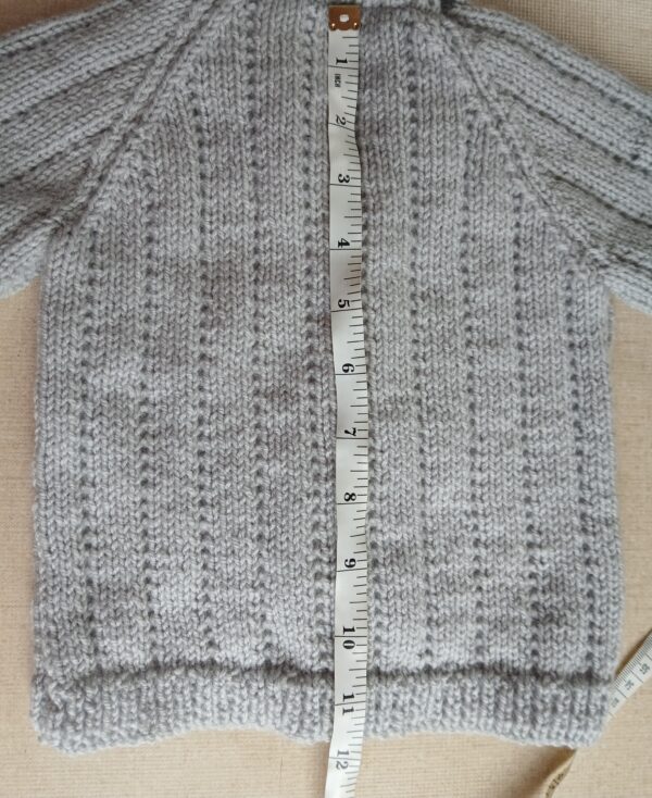Handknitted baby boy’s cardigan. Approx 9 to 12 months old. All proceeds to charity. - product image 4