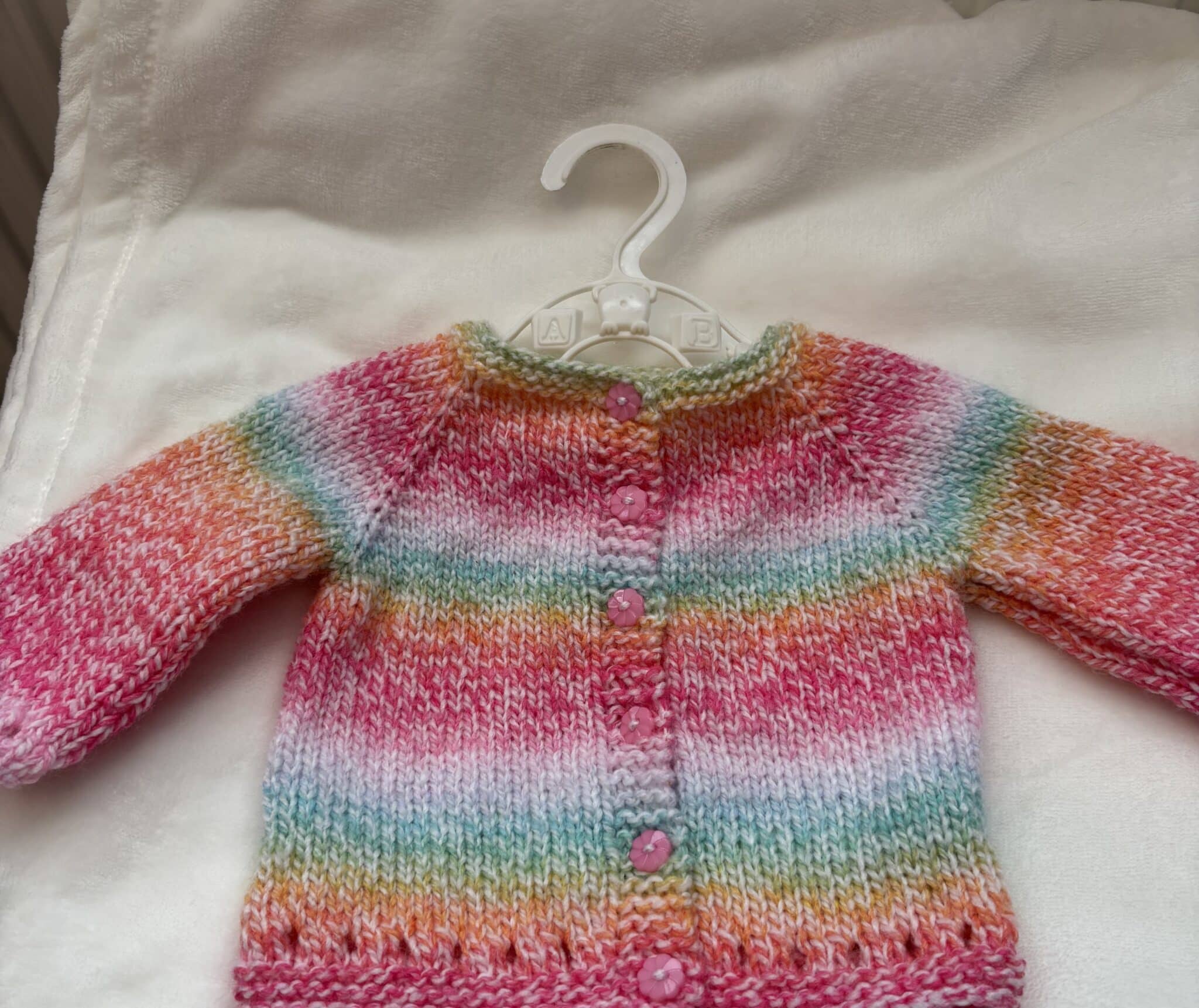 Hand knitted Baby Cardigan Newborn - main product image