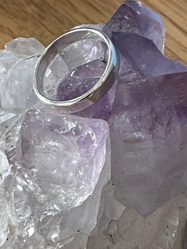 Solid Silver Ladies ring with Hallmark - product image 4