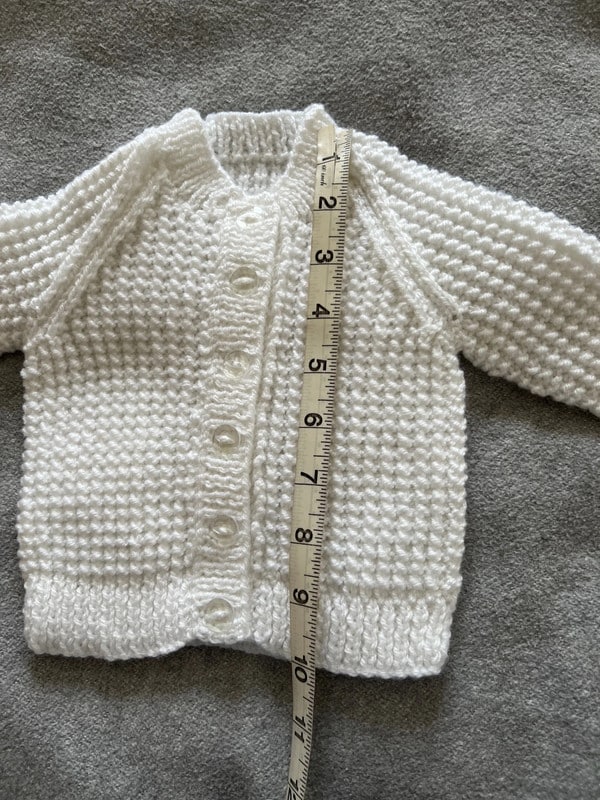 Beautiful patterned hand knitted cream cardigan size 20” - product image 4