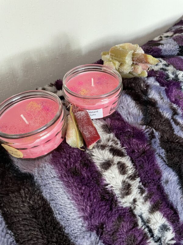 Rhubarb & custard candle - product image 2