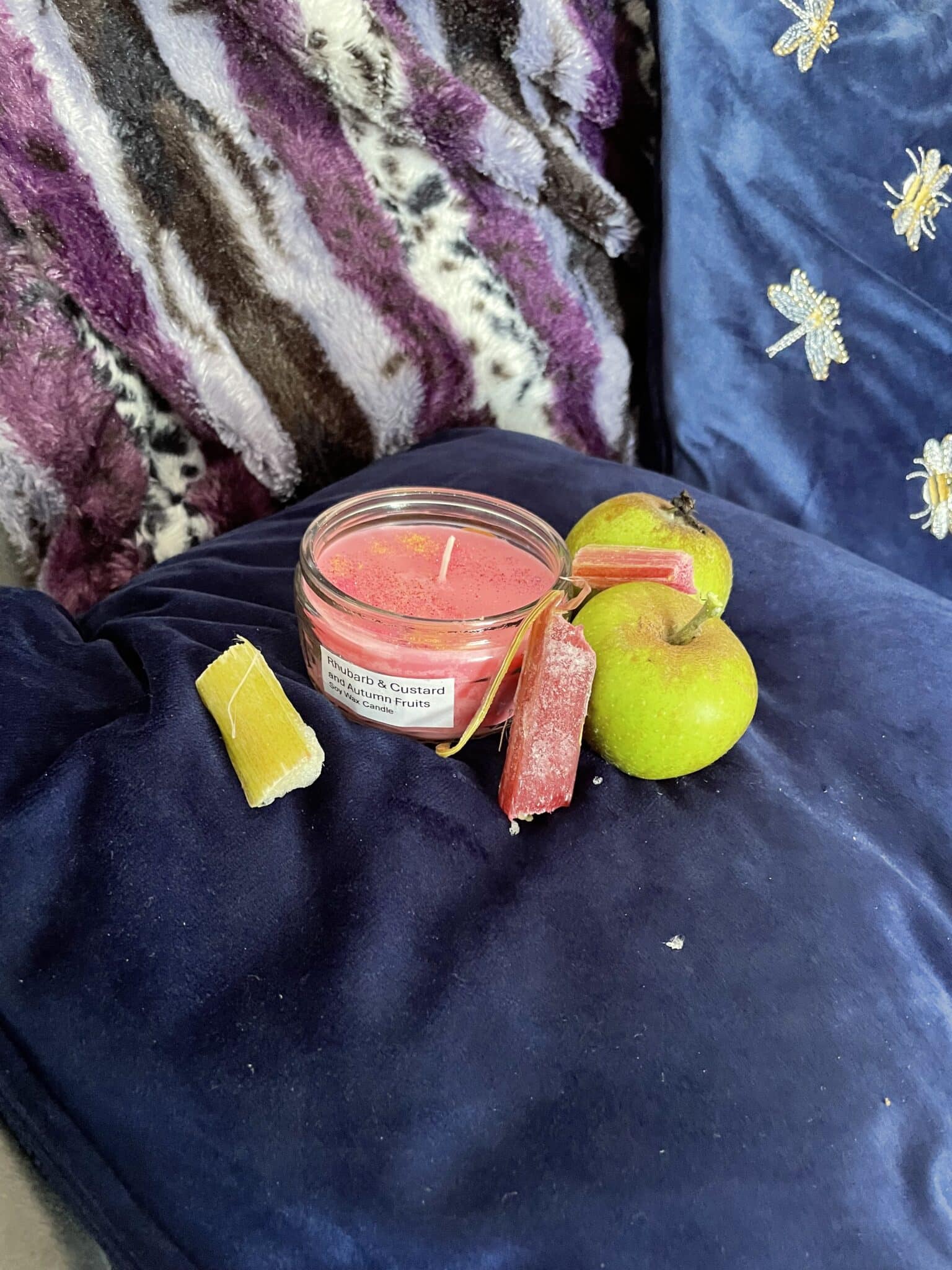 Rhubarb & custard candle - main product image