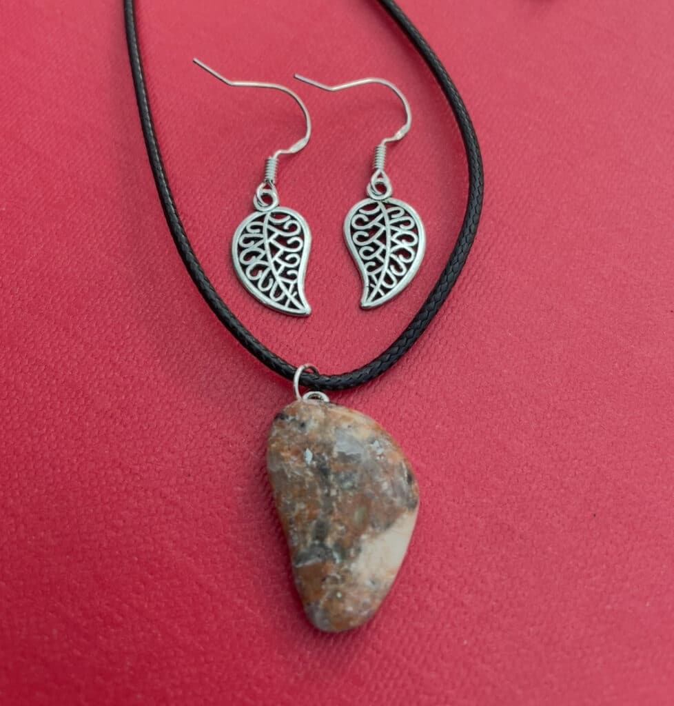 Red Cornish garnet pendant and earrings set.