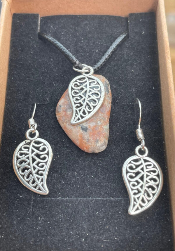 Red Cornish garnet pendant and earrings set. - product image 3