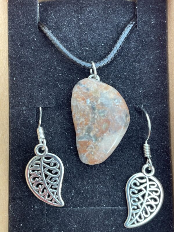 Red Cornish garnet pendant and earrings set. - product image 2