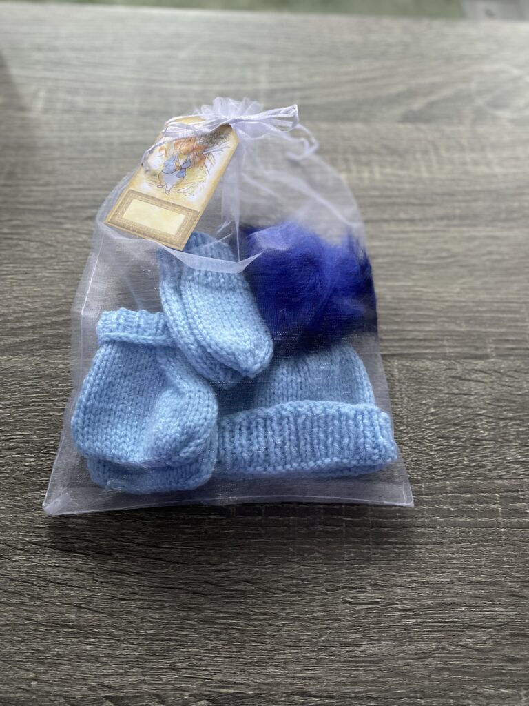 Newborn Blue PomPom Boys Gift Set