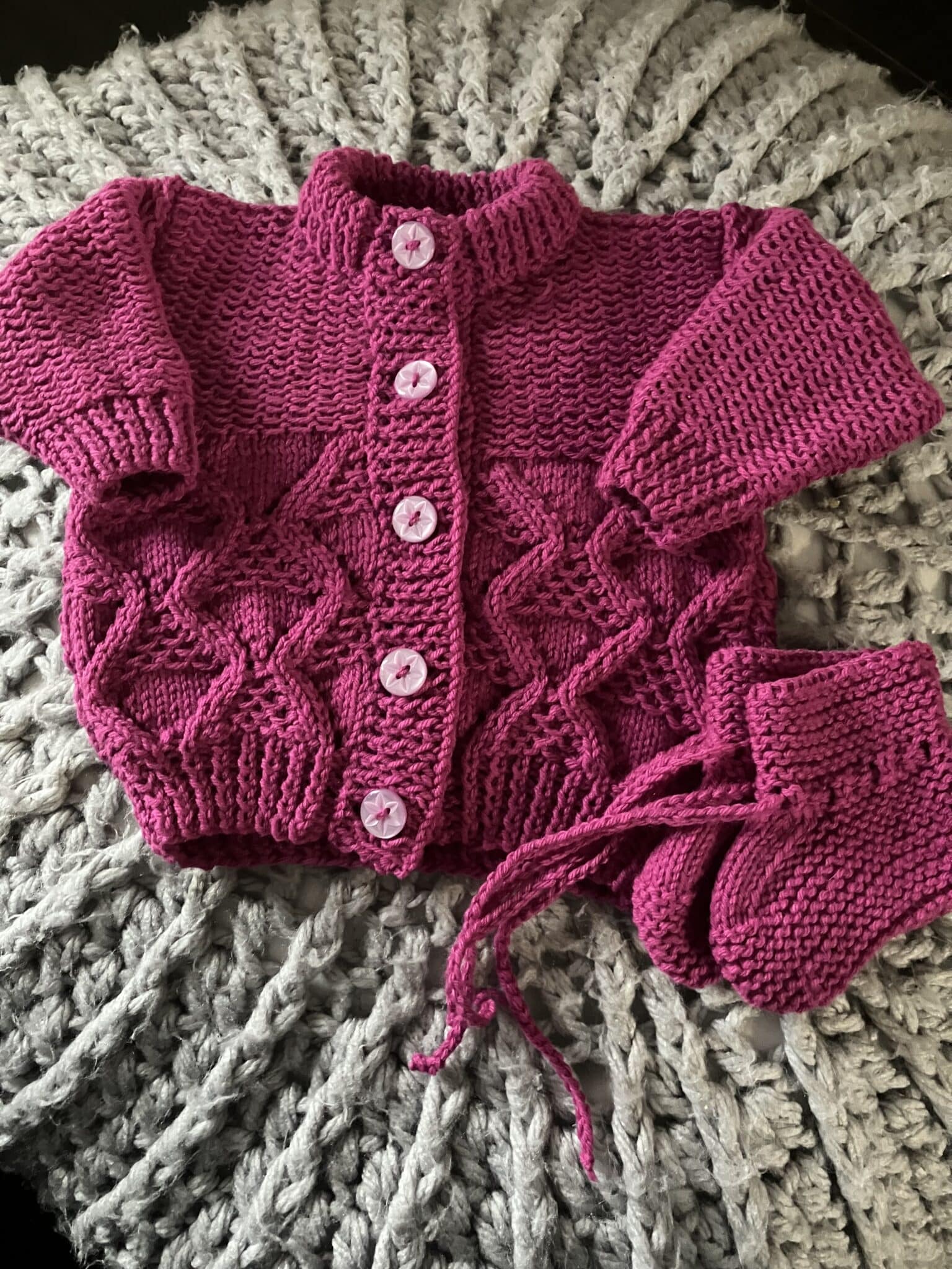 Baby hand knitted cardigan and hat set - main product image