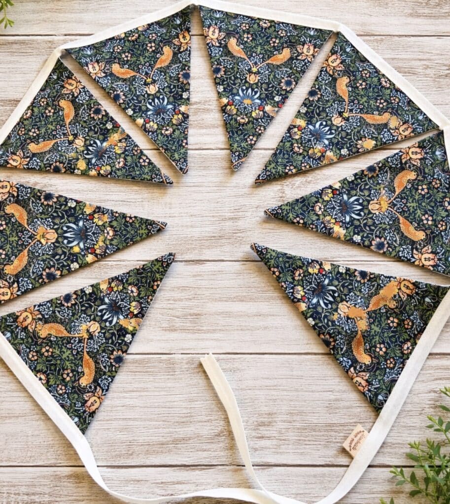 William Morris Strawberry Thief Bunting 10 Flag Length