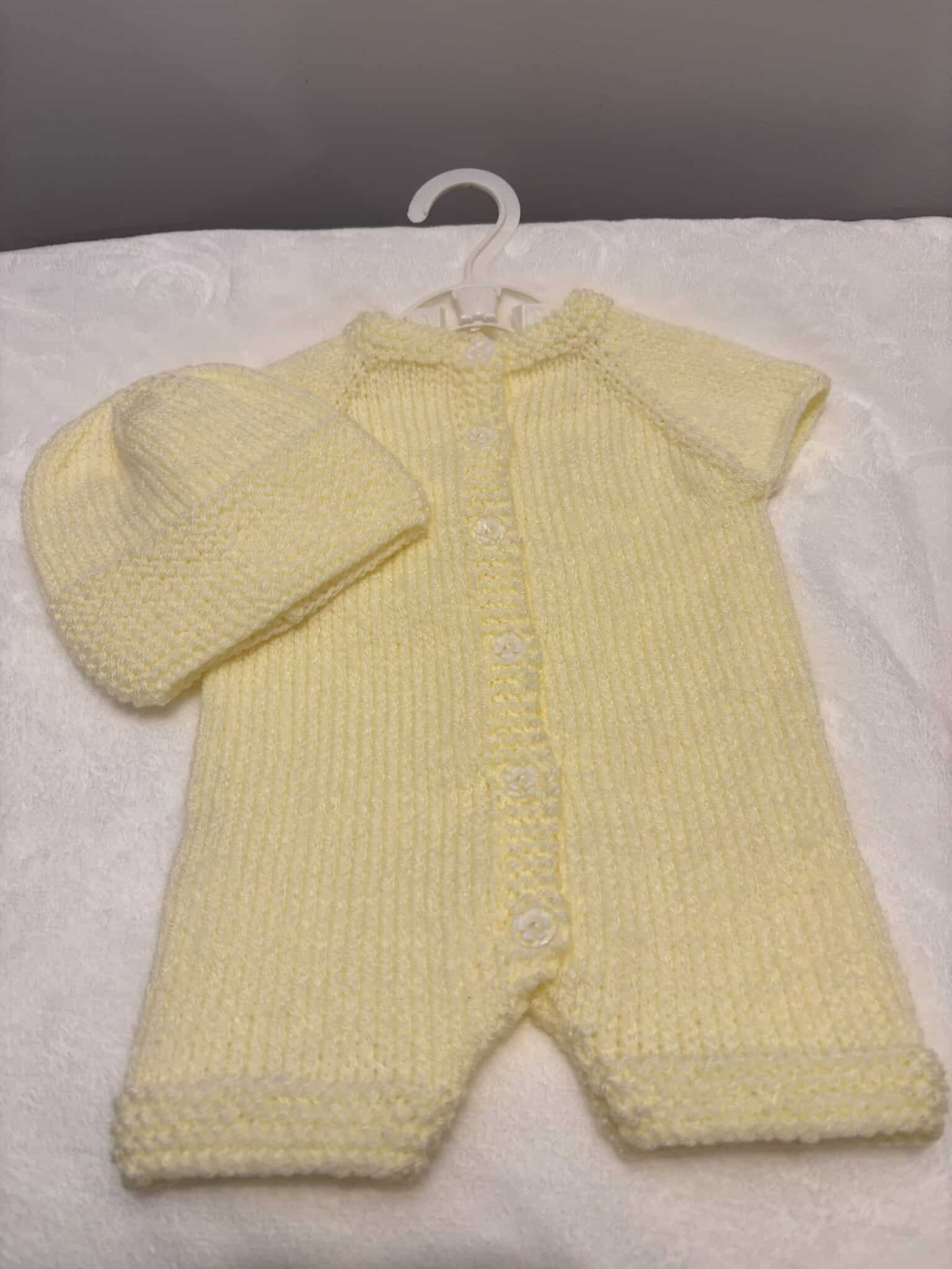 Hand Knitted Romper and Hat Set Newborn - main product image