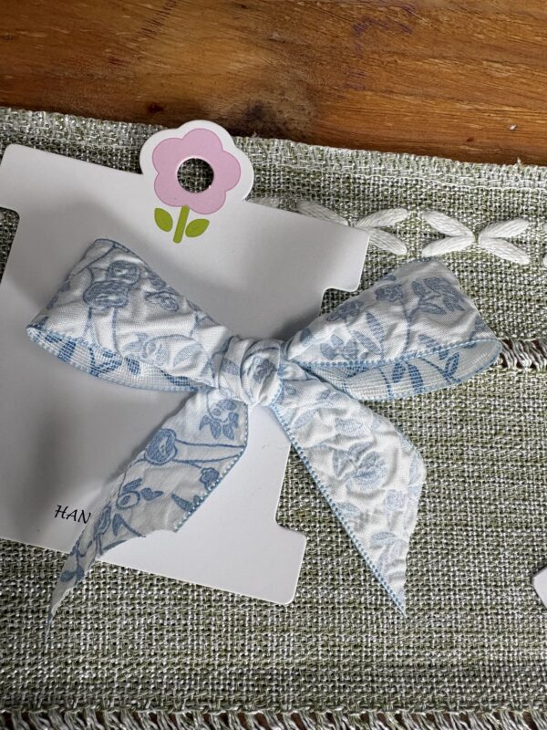 Hair bow - main product image