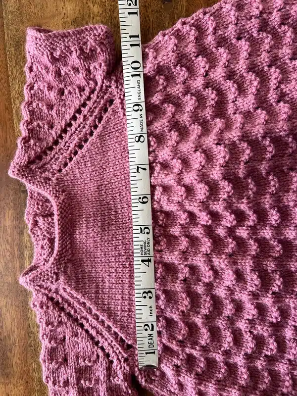 Hand knitted girls pink dress chest 20” (6-9 months approx)