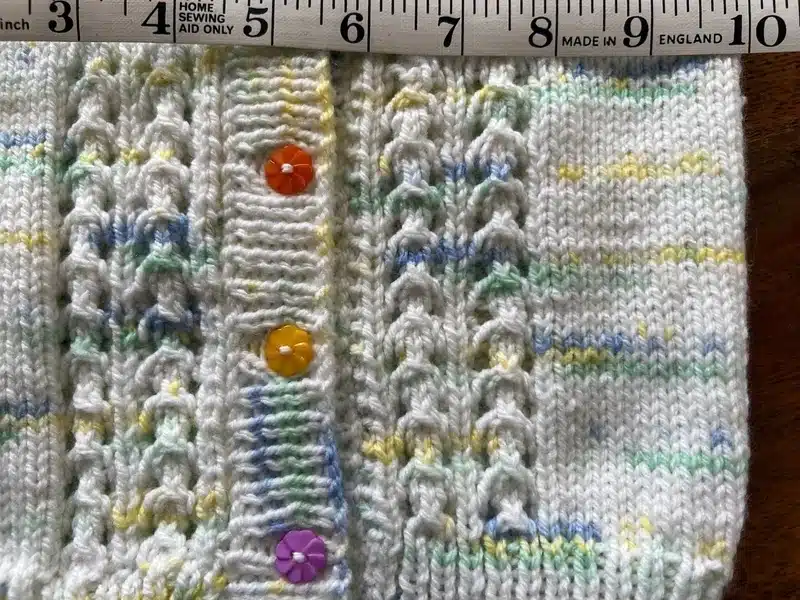 Hand knitted multicoloured pattern cardigan size 20” chest (6-12months) – new