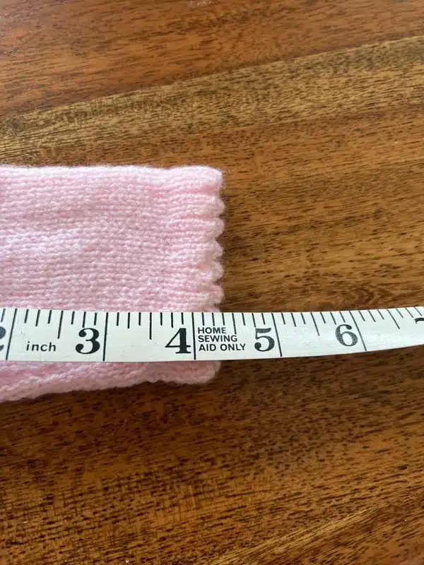 Hand Knitted Pink cardigan – 16″ Chest (0 – 3 months)