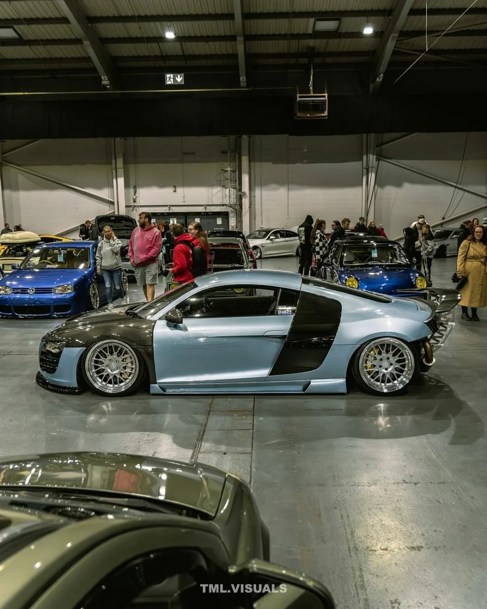 web POST 37 spotlight r8