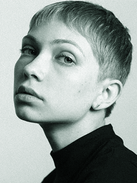TaviGevinson.png