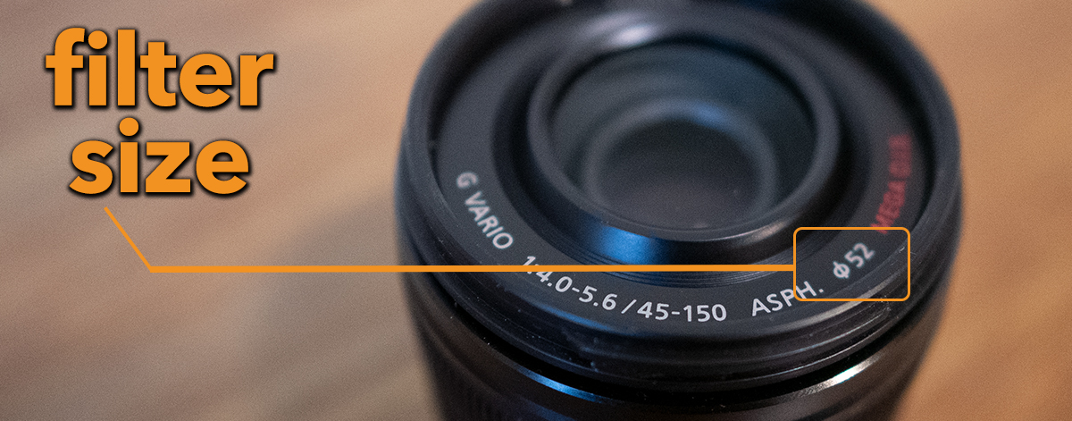 Filter size indicator on camera lens