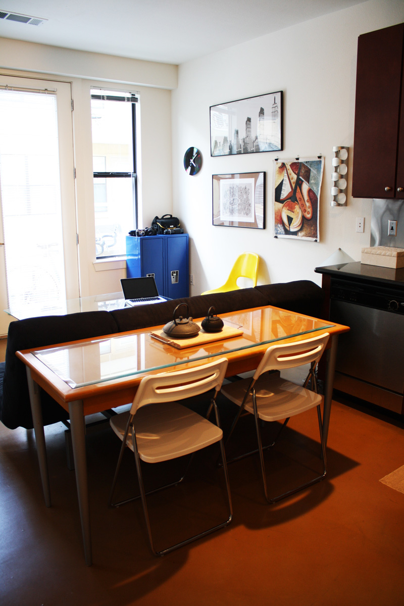 Dave’s Tiny Urban Austin Studio Apartment Therapy