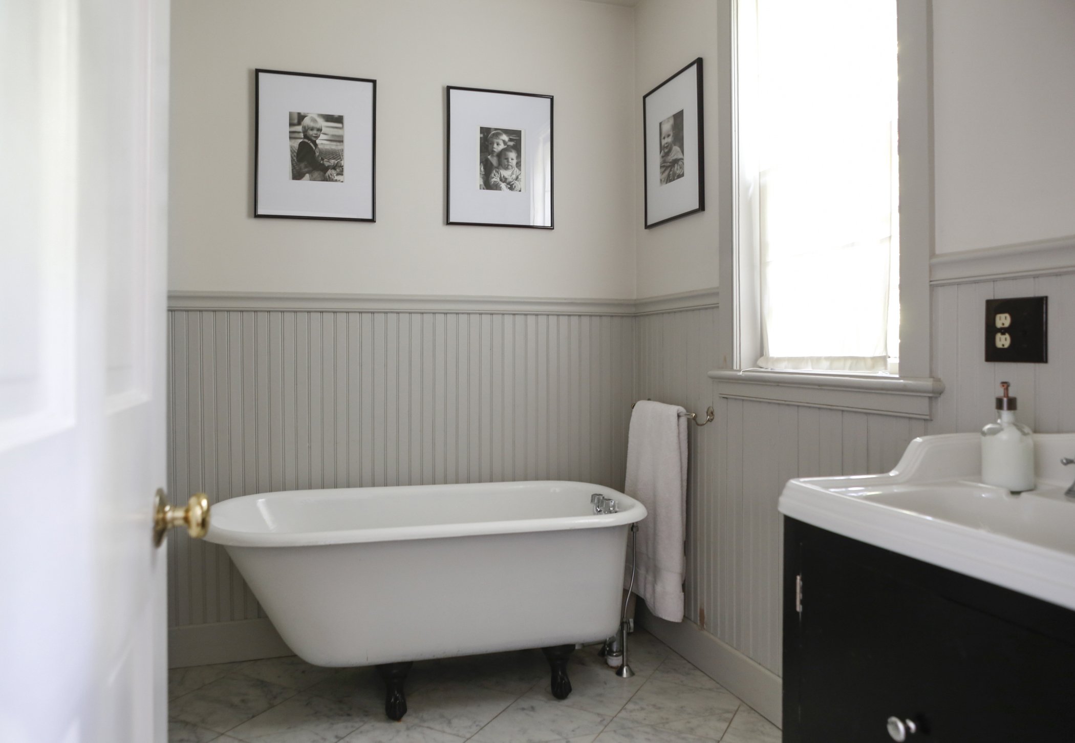 bathroom wainscotting