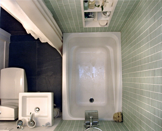 bathroom 6 x 4