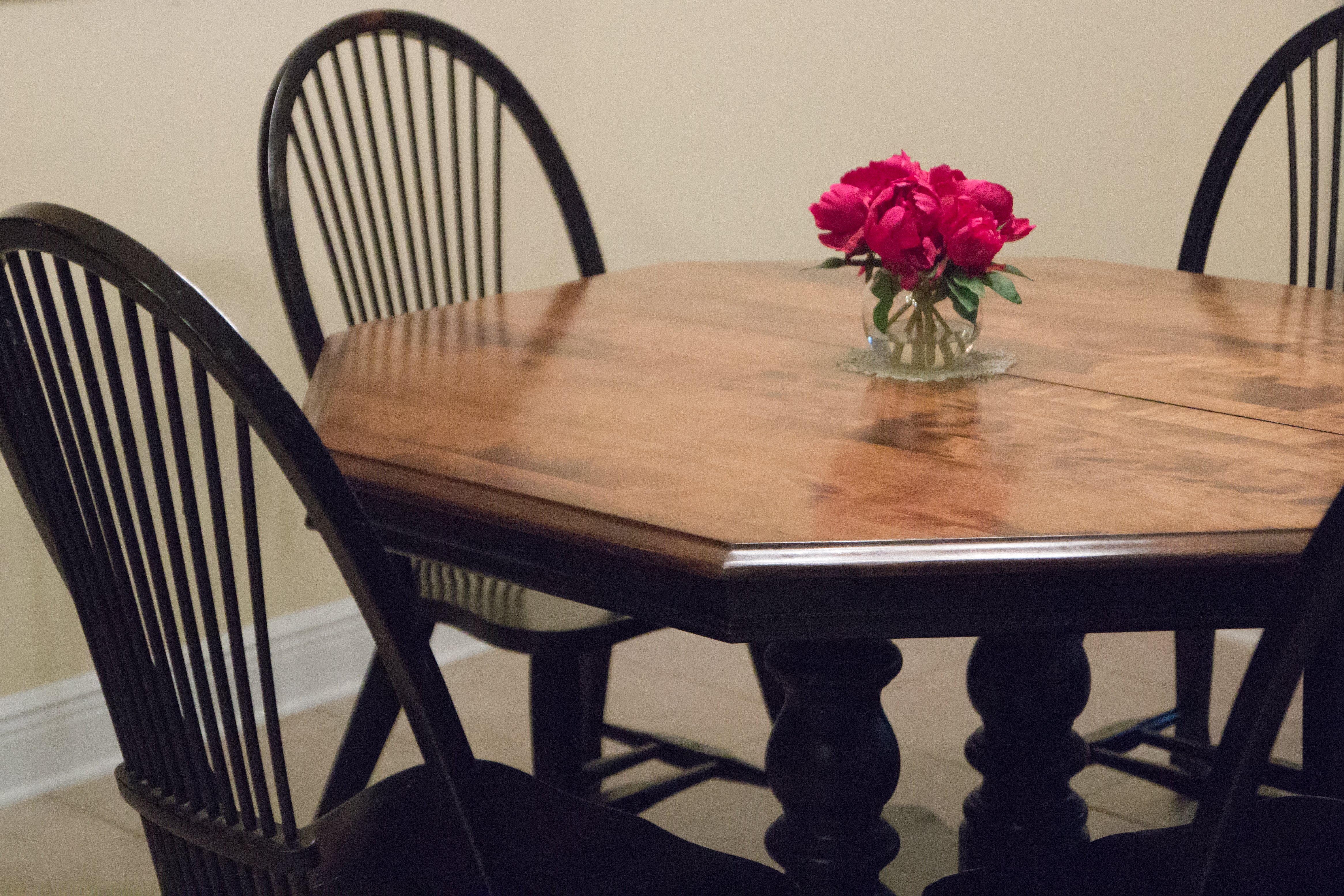 What I Learned From Refinishing Our Kitchen Table Myself Twice